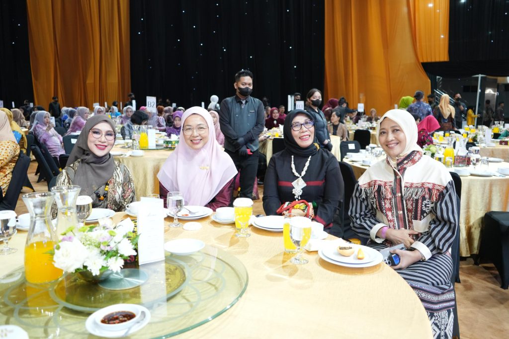 Melinda Aksa Hadiri Gala Dinner HUT Dekranas ke-45: Silaturahmi, Budaya, dan Optimisme untuk Industri Kerajinan