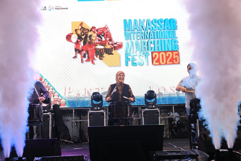 Aliyah Mustika Ilham Resmi Membuka Makassar International Marching Fest 2025