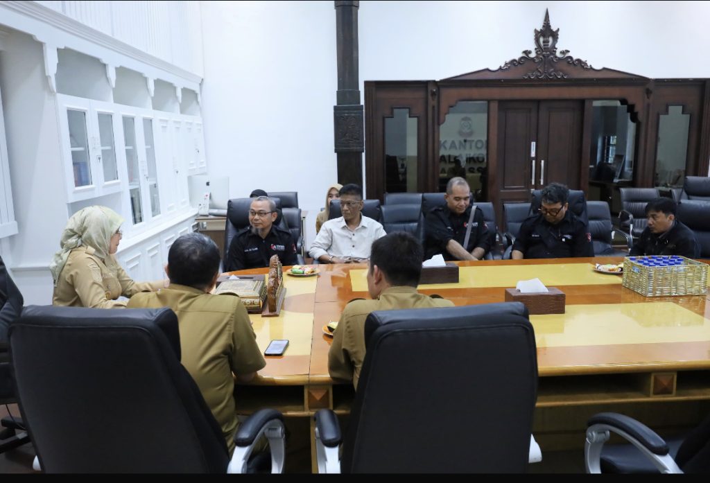 Wakil Wali Kota Makassar Terima Audiensi LMMC 90’s Bahas Program “Berkarya Tanpa Narkoba”