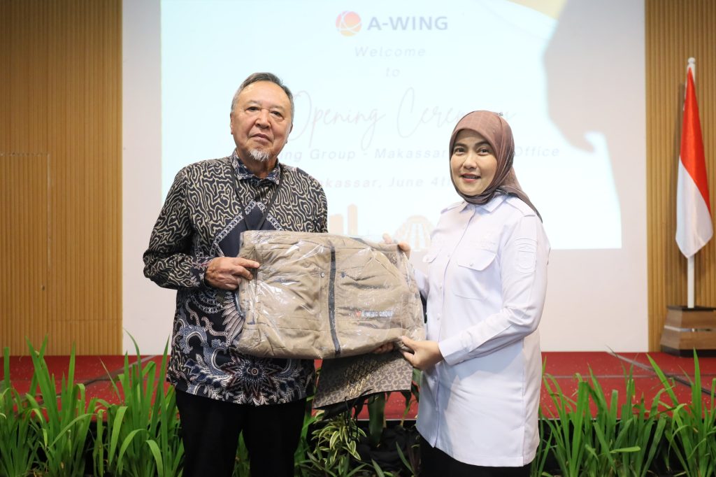 Aliyah Mustika Ilham Dukung Semangat Juang Mahasiswa Unhas di Kejurnas Kempo