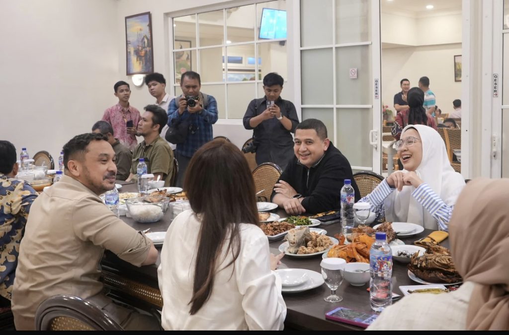 Wali Kota Munafri Bahas Pengembangan Budaya Bersama Wamen Kebudayaan