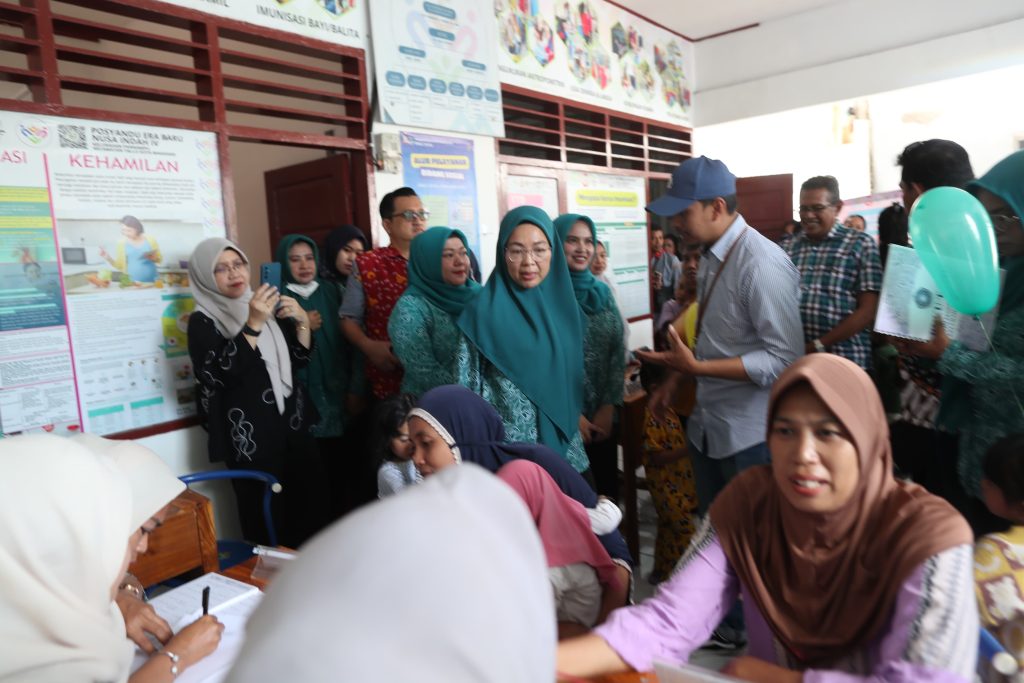 Melinda Aksa Pantau Layanan Posyandu, Apresiasi Inovasi TP PKK Kelurahan Panampu