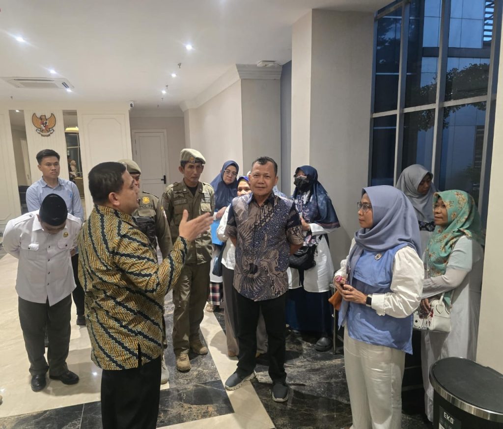 Wali Kota Makassar, Siapkan Solusi Bagi UMKM di CFD Boulevard
