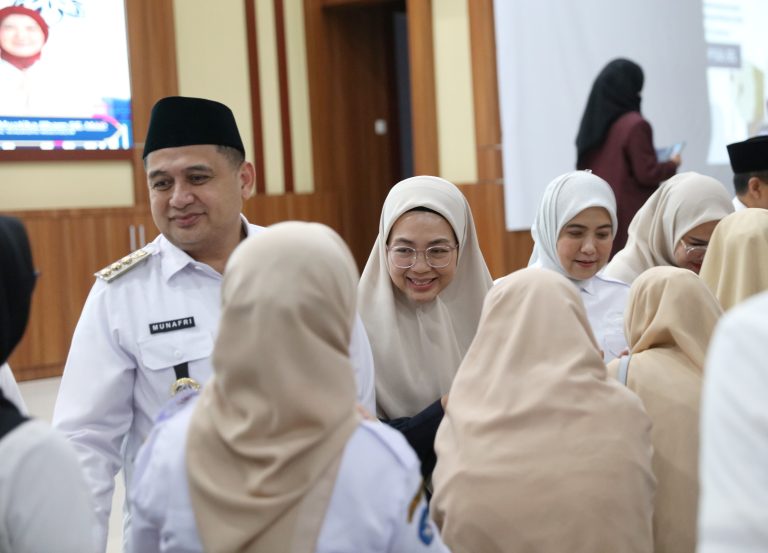 Hadiri Halal Bihalal Bersama Pendidik Makassar, Melinda Aksa: Pentingnya Kolaborasi Pendidikan dan Keluarga