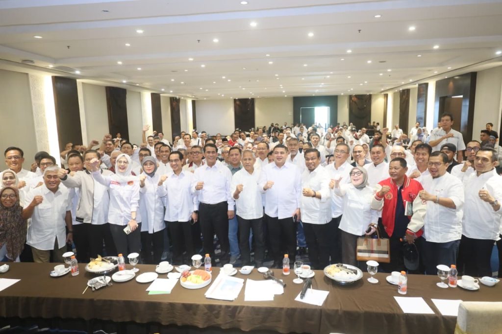 Munafri–Aliyah Hadiri Rakor IKA Unhas, Dorong Kolaborasi Alumni untuk Pembangunan Daerah