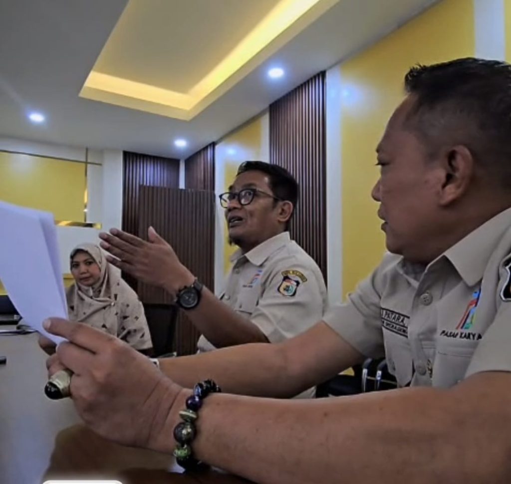 Kembalikan Fungsi Fasum, Perumda Pasar Tertibkan Pedagang di Depan Pabaeng-baeng