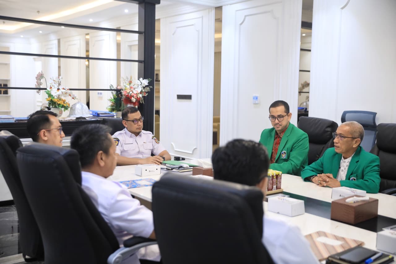 Pemkot Makassar–FEB UMI Jajaki Kerja Sama Pendidikan dan Ekraf