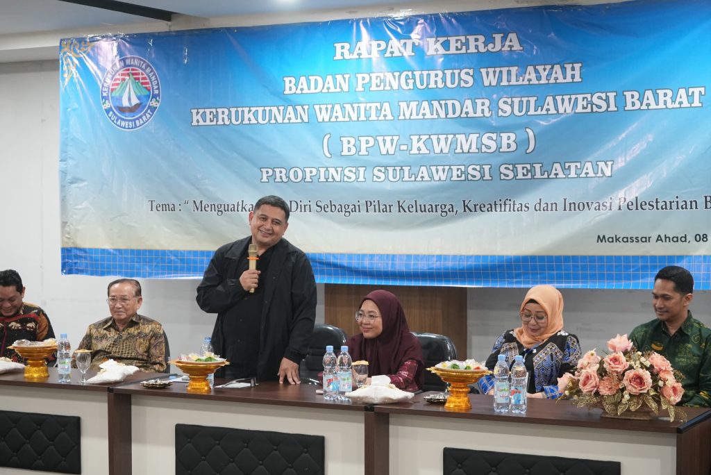 Buka Raker KWMSB, Munafri Dorong Potensi Lokal Lewat Kehadiran Gerai Komoditas Produk Mandar di Makassar