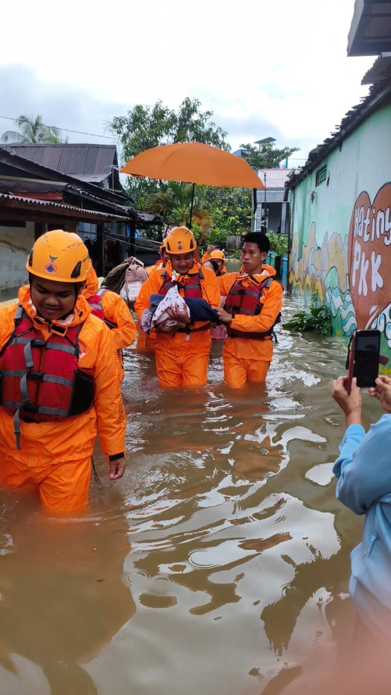 Cuaca Ekstrem, Wali Kota Munafri Kerahkan Semua Jajaran Siaga, Pastikan Warga Aman
