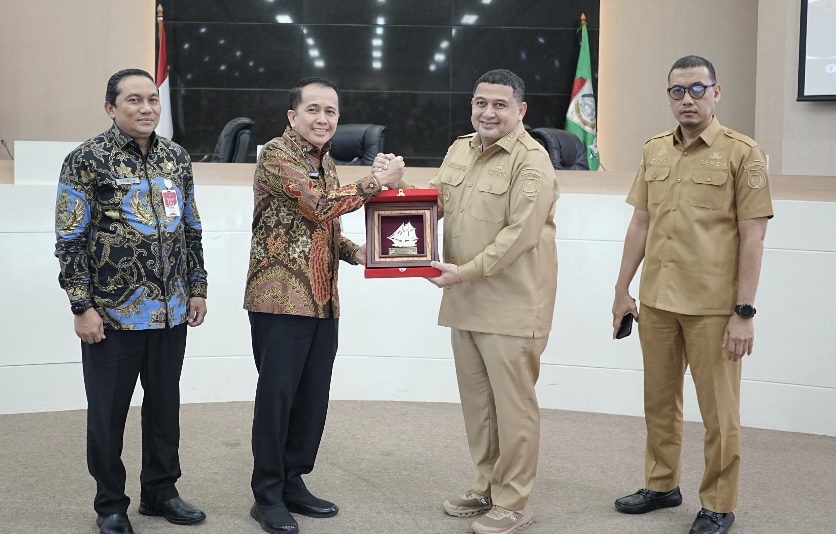 Sinergi Pusat-Pemkot Makassar, Munafri Perkuat Tata Kelola Fiskal Daerah Bersama Dirjen Kemendagri Agus Fatoni