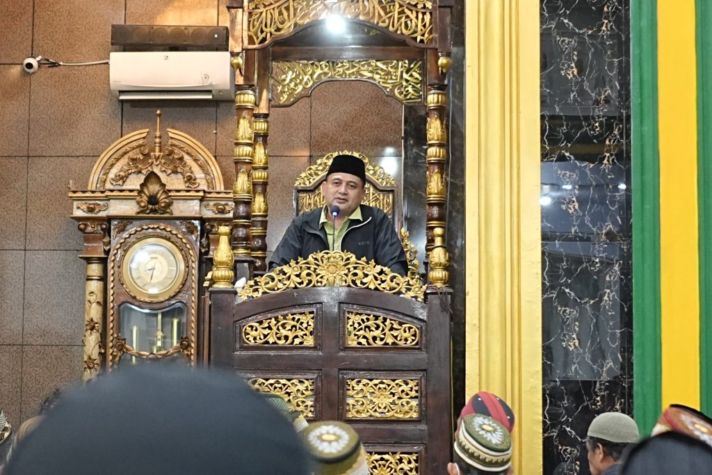 Jaga Ketertiban dan Kebersihan, Pesan Munafri Saat Safari Ramadan Pemkot Makassar di Biringkanaya