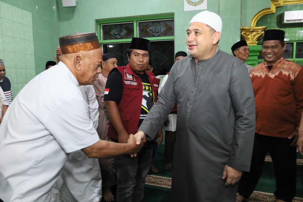 Lewat Safari Subuh, Wali Kota Makassar Sapa Warga dan Apresiasi Pengurus Masjid