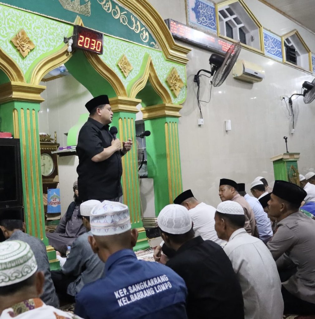 Buka Puasa di Sangkarrang, Munafri Perkuat Silaturahmi dan Kebersamaan Warga Pulau