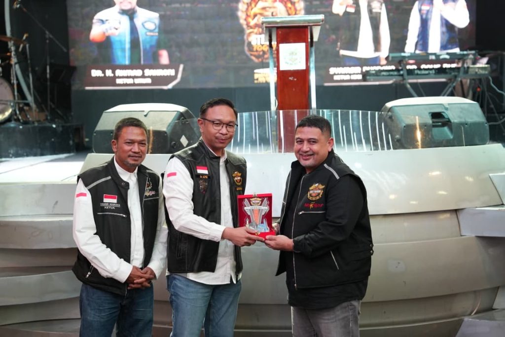 Pelantikan HDCI, Appi Tawarkan Makassar sebagai Pusat Touring Nasional di Sulawesi