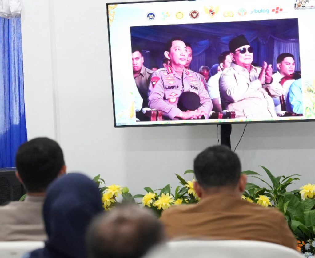 Wali Kota Makassar Ikuti Launching Daring 1.061 KKMP dan 166 SPPG Polri Oleh Presiden Prabowo