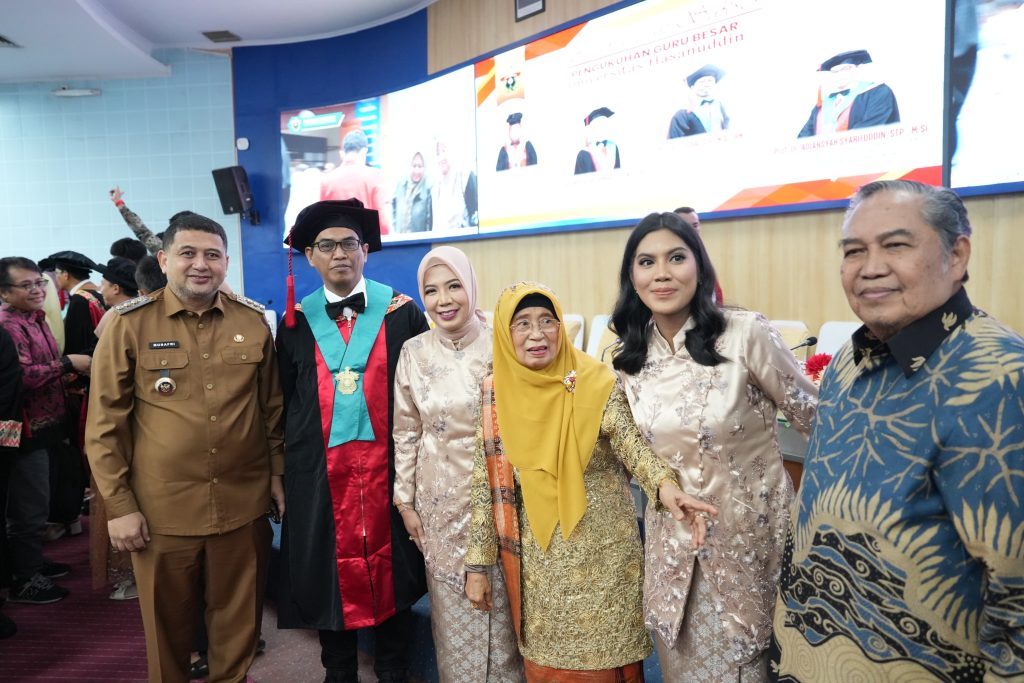 Wali Kota Makassar Hadiri Pelantikan Dua Guru Besar Unhas dan Apresiasi Inovasi Teknologi Pangan