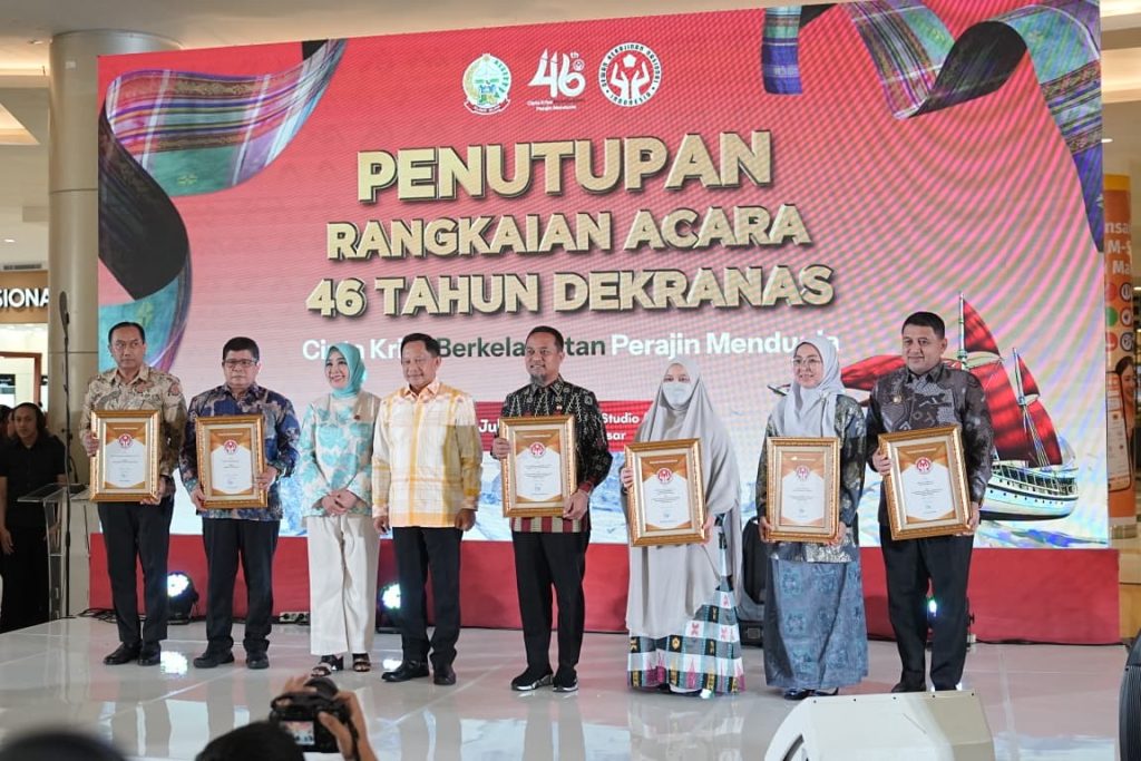 Kota Makassar Raih Penghargaan Nasional Wastra dan Kriya, Appi-Melinda Perkuat UMKM Berbasis Budaya