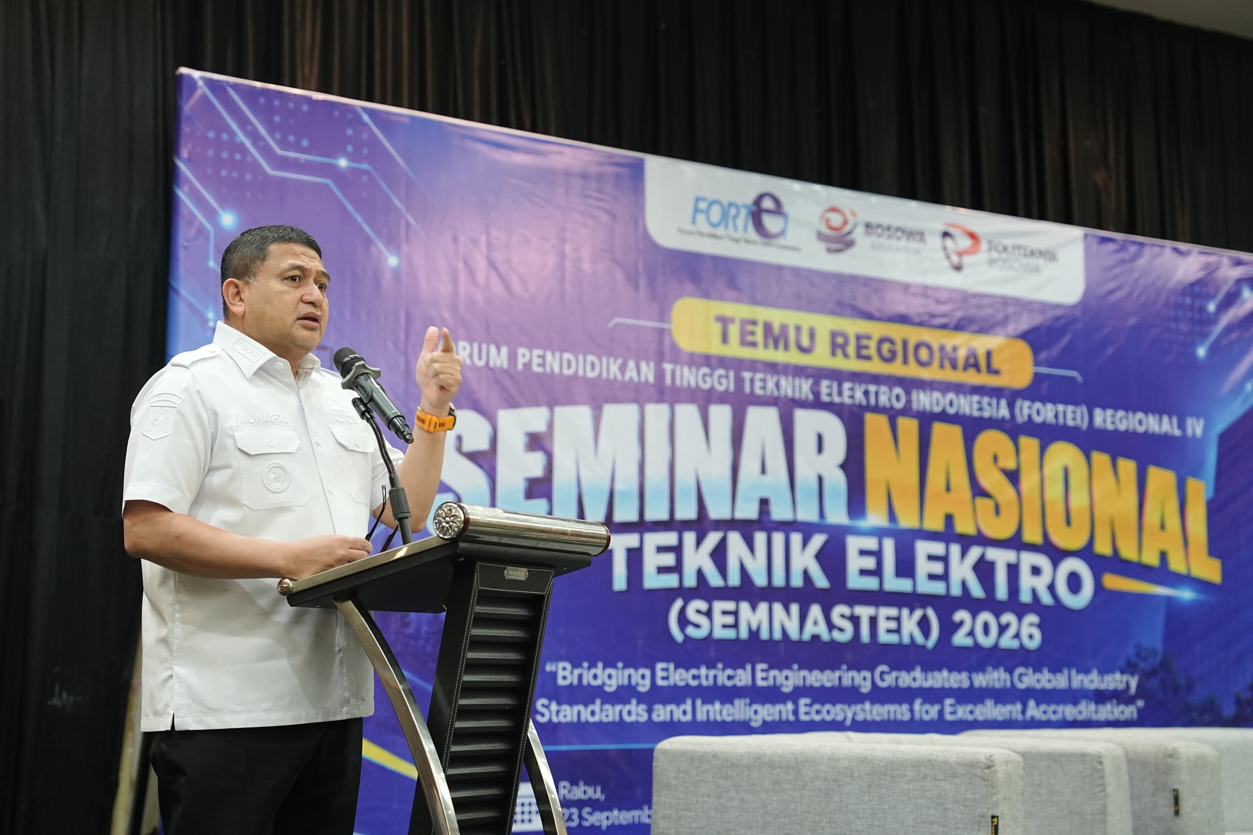 Munafri Ingin Mahasiswa Elektro Hadirkan Teknologi Modern untuk Kota Makassar