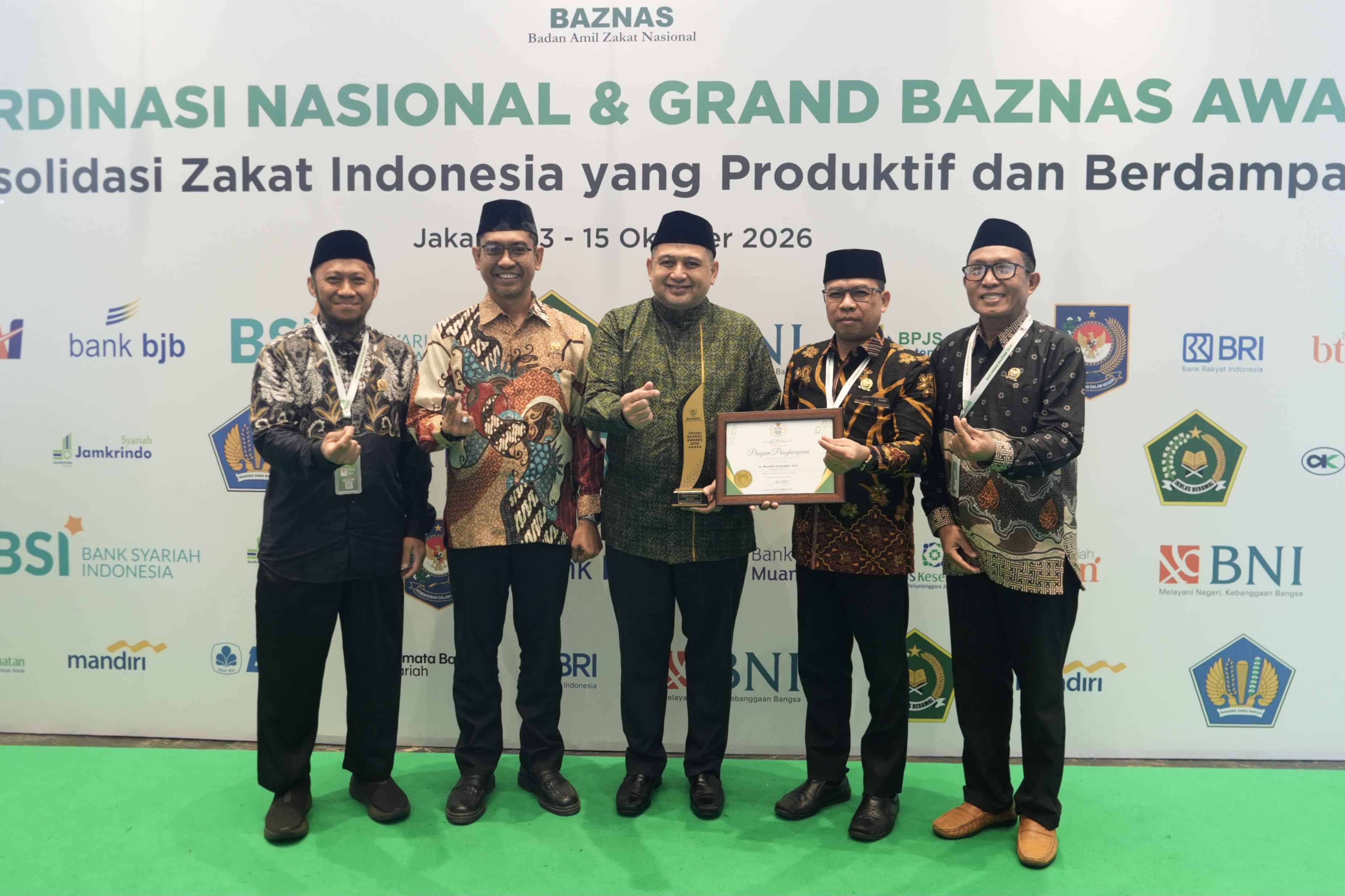 Dukung Pengelolaan Zakat Terbaik, Wali Kota Appi Raih Penghargaan Nasional Dari BAZNAS RI